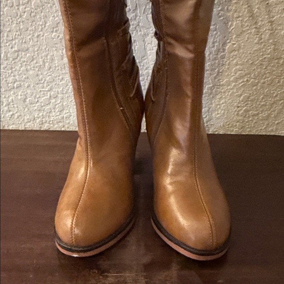 Brown VENUS knee-High Lace-Up Boots size 7 - Picture 7 of 7